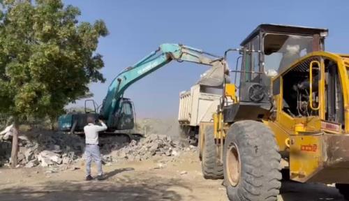 شروع آواربرداری و ساخت خانه های زلزله زدگان هرمزگان