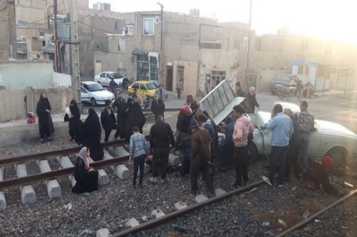 جزییات جدید از تصادف قطار با وانت در ایستگاه ورامین